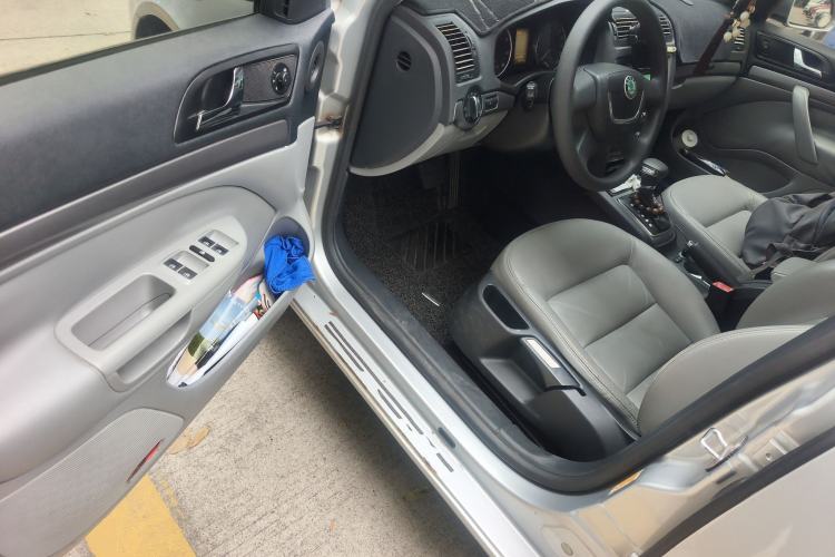 Used Skoda Octavia 2010 2.0L Automatic Yijun Edition