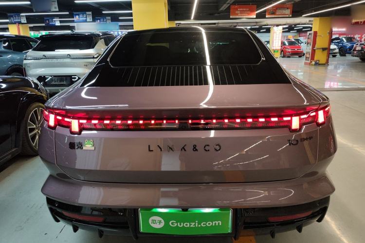 Used Lynk & Co Lynk & Co 10 EM-P 2025 Model 120 All-Wheel Drive Halo