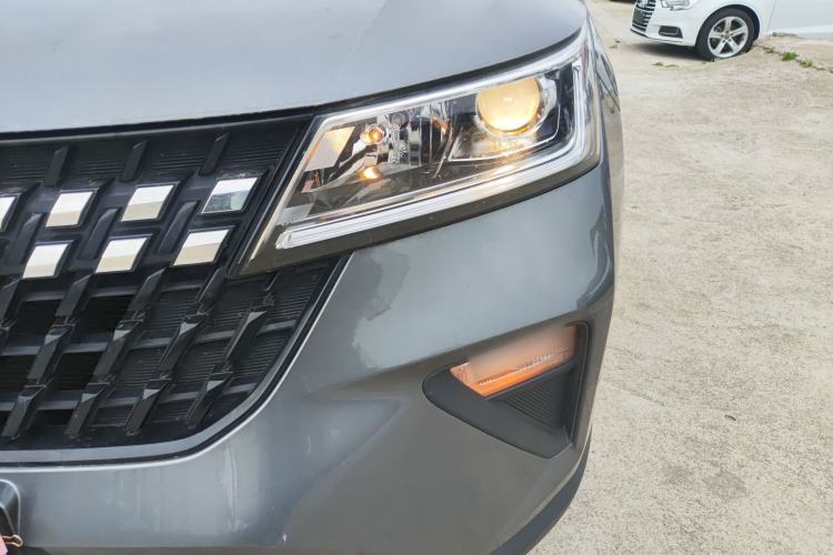 Used Wuling Alvez 2022 1.5L Manual Free-Style Model Left Front Headlight