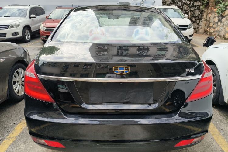 Used Geely Auto Emgrand 2017 Sedan Million Edition 1.5L Manual Luxury Model
