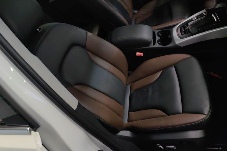 Used Audi Q5 2017 Plus 40 TFSI Technology Model
