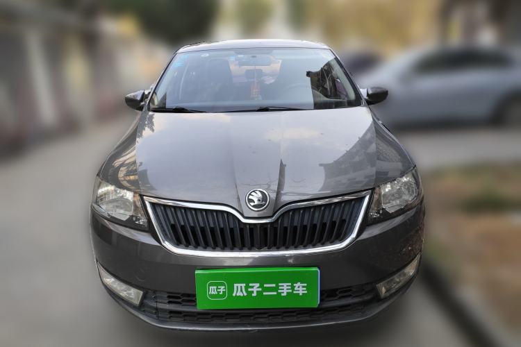 Used Skoda Rapid 2013 1.6L Automatic Smart Selection Model