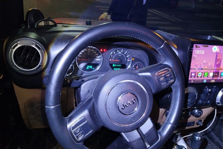 Used Jeep Wrangler 2013 3.6L Sahara Four-Door Edition
