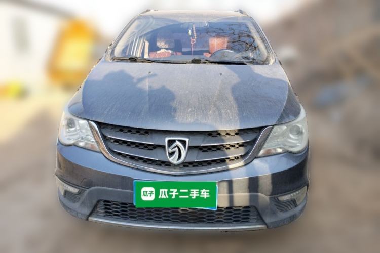 Used Baojun 730 2014 1.5L manual Comfort ESP version 7 seats
