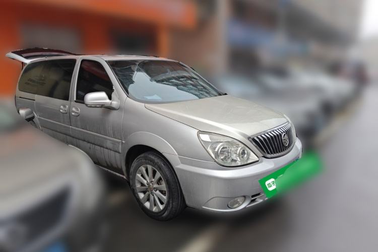 Used Buick GL8 2013 2.4L Classic Edition Front Right 45 Deg