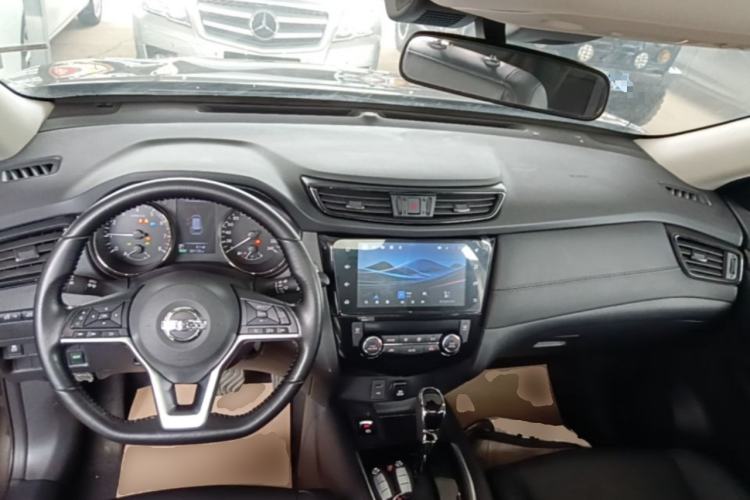 Used Nissan X-Trail 2021 2.0L CVT 2WD XL Premium SmartConnect Deluxe Edition Center Console