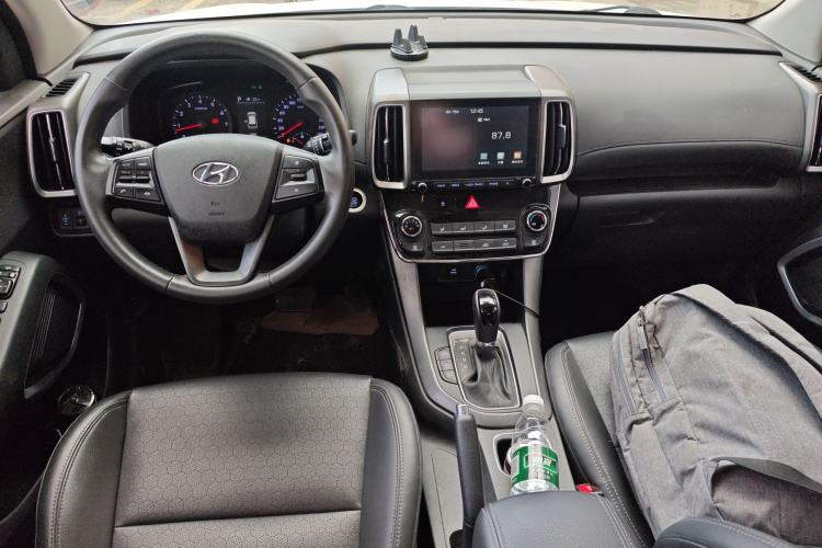 Used Hyundai ix35 2018 2.0L Automatic 2WD Zhiyong·Changxiang Edition Center Console