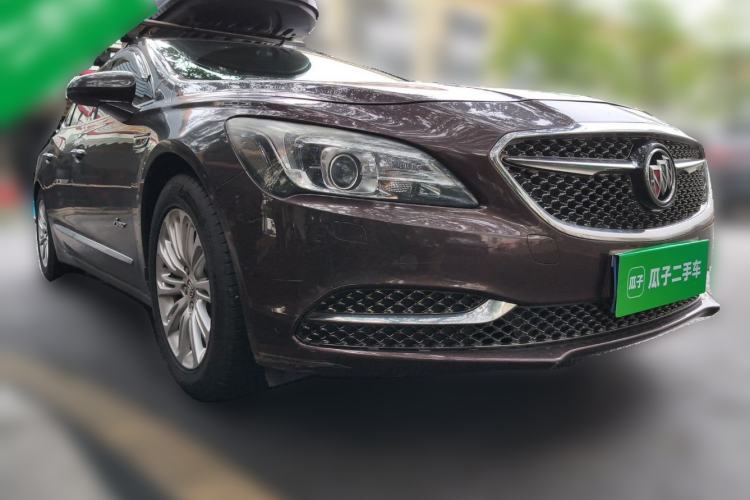 Used Buick LaCrosse 2016 20T Elite Edition Front Right 45 Deg