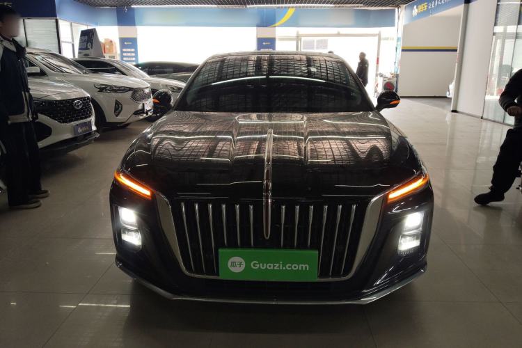 Used Hongqi H5 2025 2.0T Automatic Flag Edition – 500 000 Units Commemorative Version Front