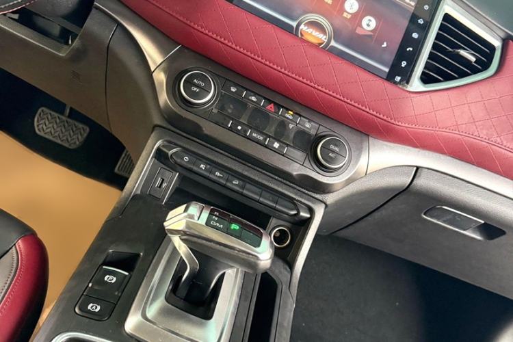 Used Haval H6 Coupe 2021 Smart Connect Edition 1.5T Automatic Two-Wheel Drive Luxury Smart Connect Version Interior 8