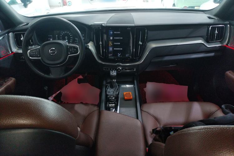 Used Volvo XC60 2021 T5 4x4 Smart Luxury Edition