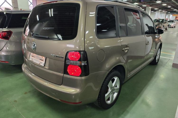 Used Volkswagen Touran 2015 1.4T DSG Comfort Edition 5 Seats