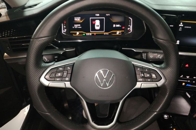 Used Volkswagen Passat 2022 330TSI Elite Edition Steering Wheel