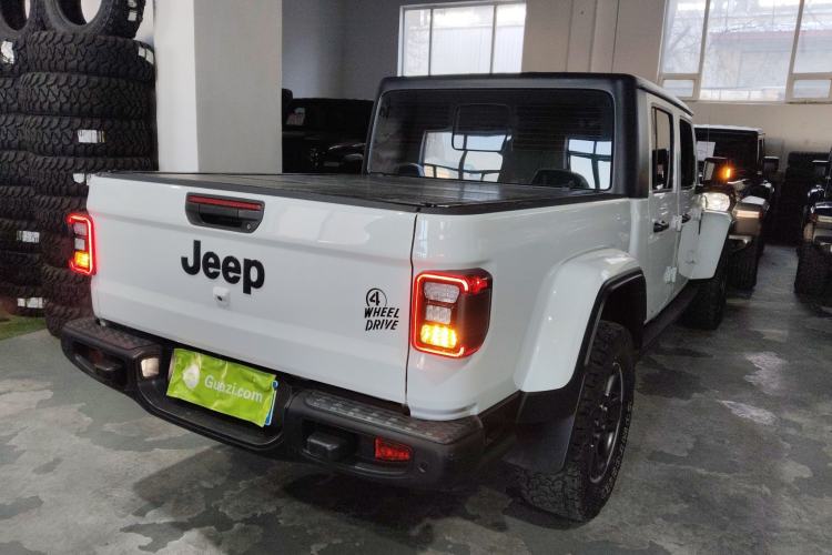 Used Jeep Gladiator 2022 3.6L Pioneer Edition
