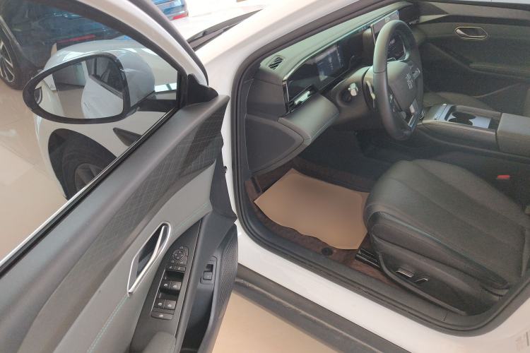 Used BYD Qin L 2025 EV 545KM Beyond Version