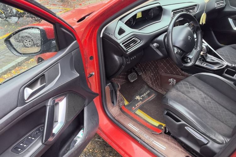 Used Peugeot 308 2016 230THP Automatic Luxury Edition Driver Seat