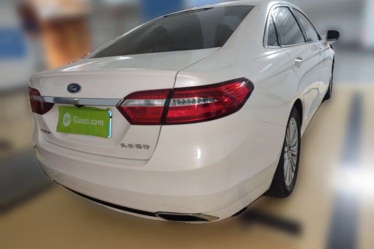 Used Ford Taurus 2017 EcoBoost 245 Luxury Model