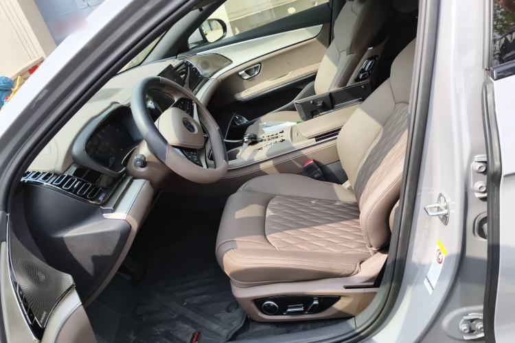 Used BYD Han 2025 EV Intelligent Driving Edition 605KM Prestige Model Left Front Seat