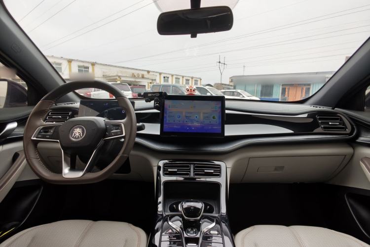 Used BYD Qin PLUS 2024 HONOR Edition DM-i 55KM Leading Model