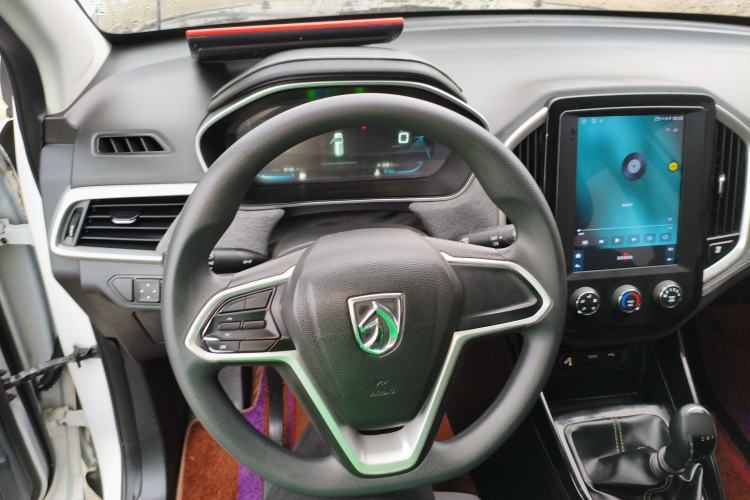 Used Baojun 530 2021 Global Car Anniversary Edition 1.5T Manual Comfort Model 6 Seats
