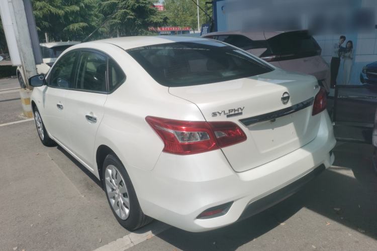 Used Nissan Sylphy 2021 Classic 1.6XE CVT Comfort Edition Exterior 2