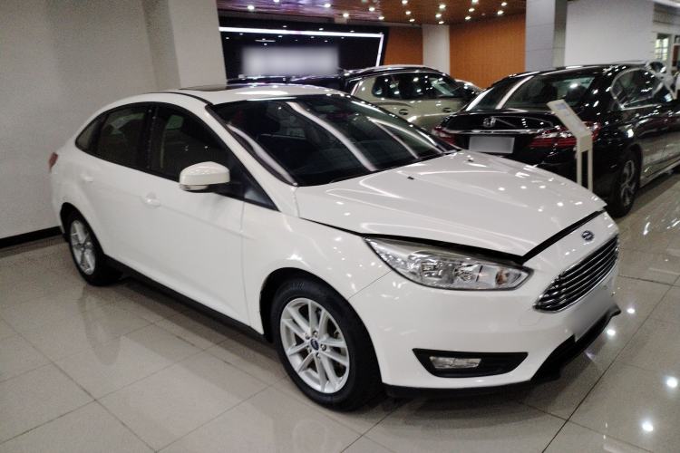 Used Ford Focus 2018 Sedan Classic 1.6L Automatic Trendy SmartDrive Edition
