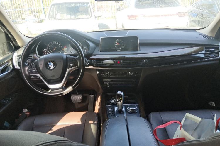 Used BMW X5 2017 xDrive35i Elegant Edition Center Console