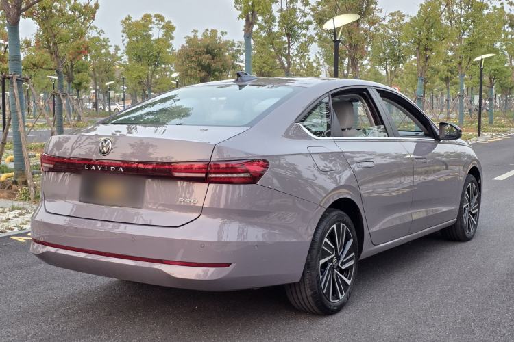 Used Volkswagen Lavida 2026 Pro 300TSI Starry Zhi Yi Edition Exterior 3