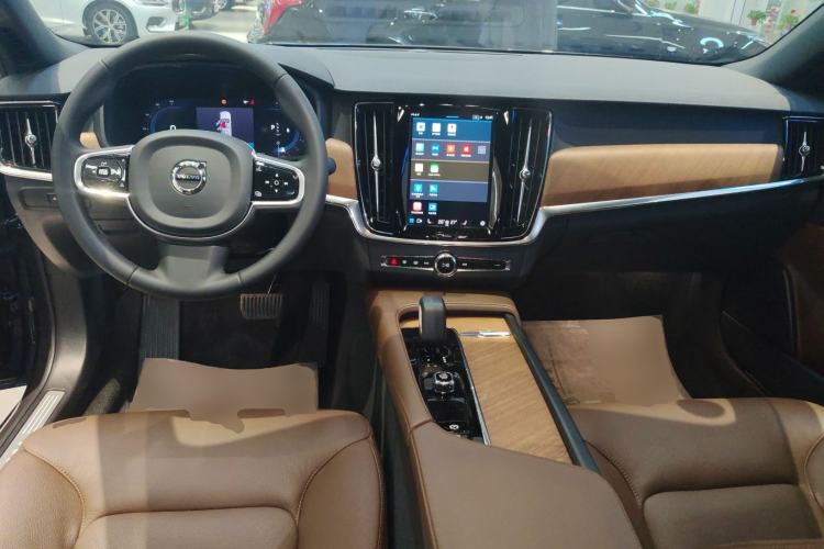 Used Volvo S90 2024 B5 Zhiyi Luxury Edition Center Console