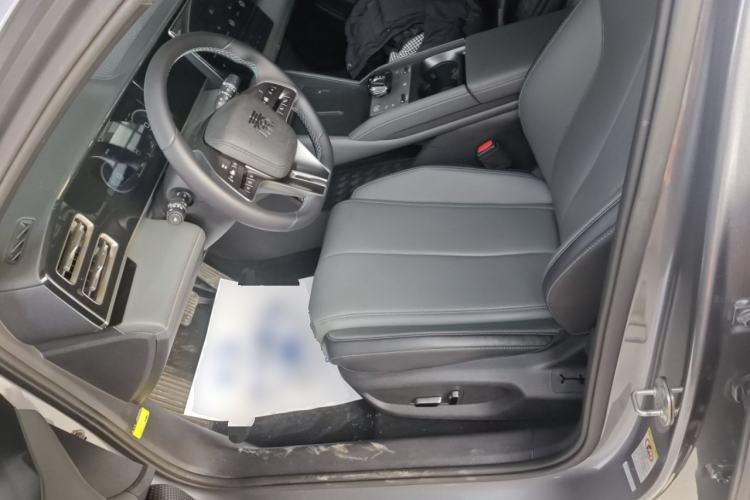 Used BYD Qin L 2024 DM-i 120KM Beyond Model
