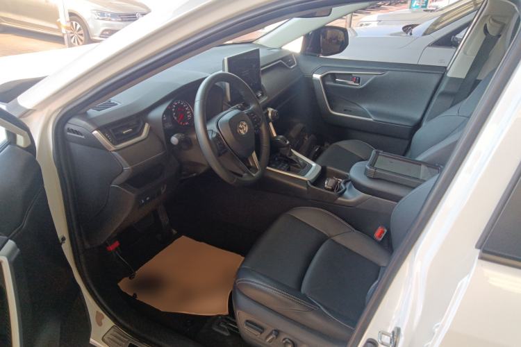 Used Toyota Wildlander 2021 2.0L CVT 4x4 Luxury Edition
