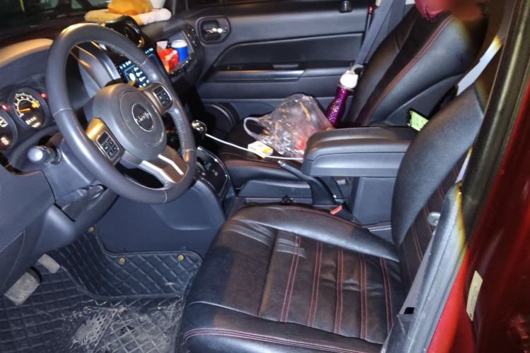 Used Jeep Patriot 2014 2.4L Sport Edition Left Front Seat