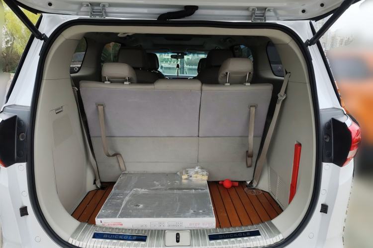 Used Buick GL8 2017 ES 28T Comfort Model China V Standard
