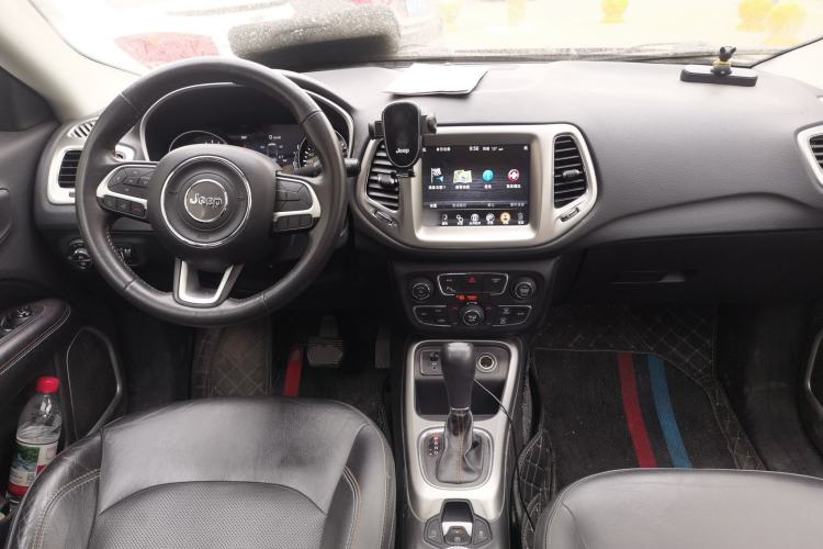 Used Jeep Compass 2017 200T Automatic Family Edition
