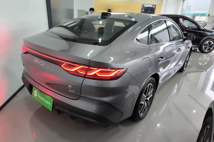 Used BYD Qin L 2025 DM-i Smart Drive 120KM Superior Model Rear Right 45 Deg