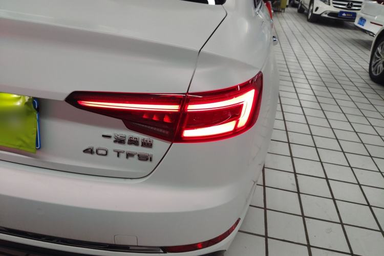 Used Audi A4L 2019 40 TFSI Ambition Version China V Right Rear Taillight