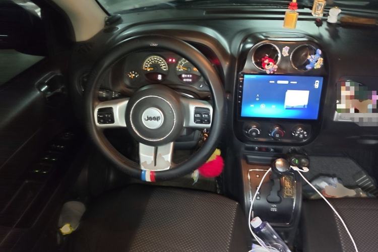 Used Jeep Compass 2013 2.0L two-wheel drive sport version