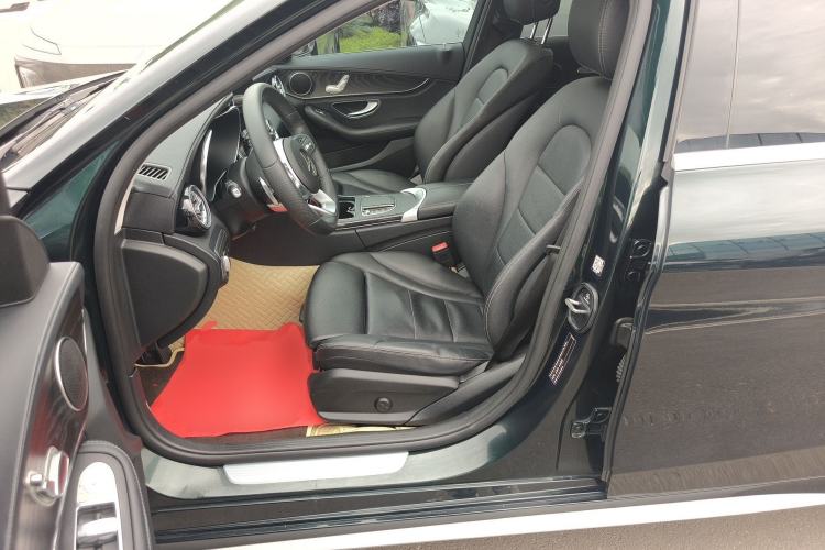 Used Mercedes-Benz C-Class 2020 Restyled C 200 L Fashion Edition Sport Version Left Front Seat