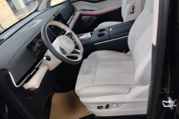 Used VOYAH Dream 2025 PHEV Four-Wheel-Drive Flagship Version – Qiankun Edition