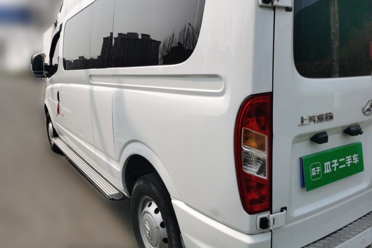 Used SAIC MAXUS Xintu V80 2023 2.0T Manual Classic Aoyuntong Long Wheelbase Mid-Height 6/7/8/9-Seater