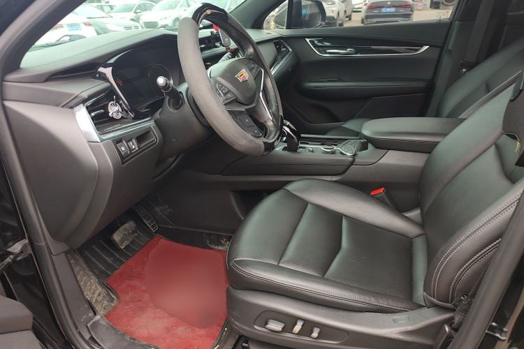 Used Cadillac XT5 2022 2.0T Two-Wheel Drive Luxury Version