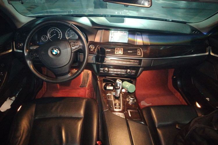 Used BMW 5 Series 2014 525Li Leading Model Center Console