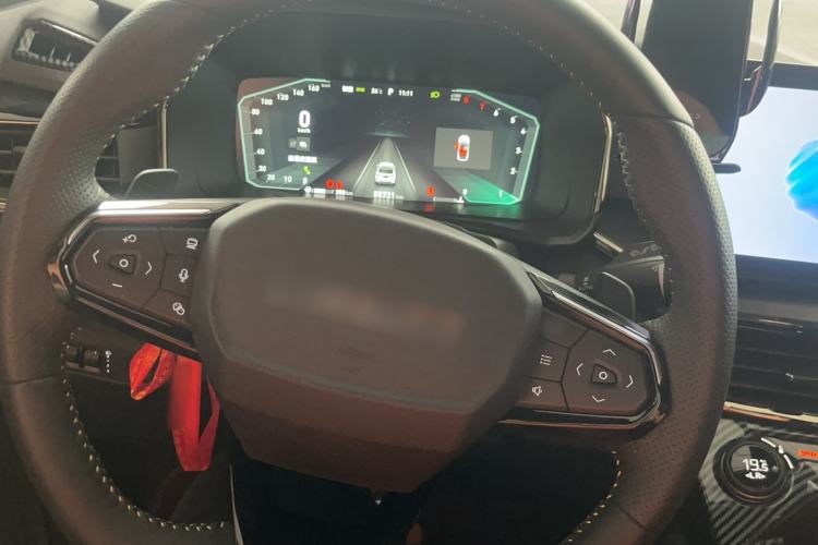 Used Lynk & Co 06 2023 Remix 1.5T Dynamic Halo Steering Wheel