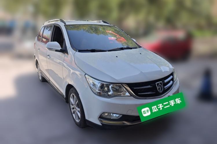 Used Baojun 730 2016 1.5L Manual Comfort Version 7 Seats China V Emission Standard Front Right 45 Deg
