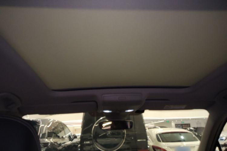 Used Volkswagen Tiguan L 2023 Restyled 330TSI Automatic Two-Wheel Drive R-Line Enhanced Comfort Version