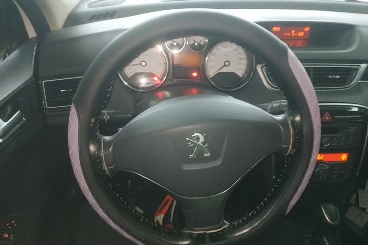 Used Peugeot 308 2014 Enjoy Edition Classic 1.6L Automatic Premium Model Steering Wheel