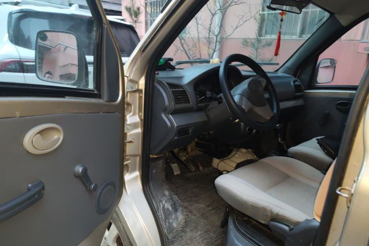 Used Haima Fosida Rongda 2012 1.2L Ronda Comfort Edition HMA GM12-NR Driver Seat