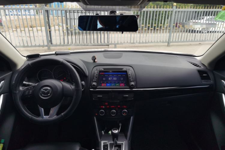 Used Mazda CX-5 2013 2.0L Automatic Two-Wheel Drive Comfort Version Center Console