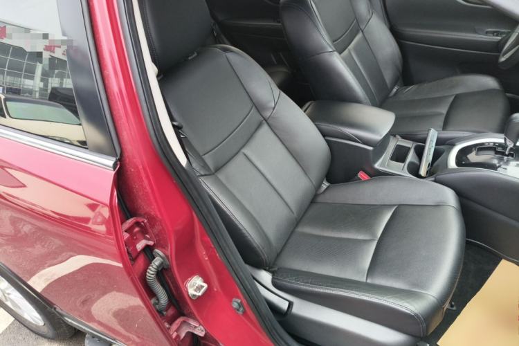 Used Nissan X-Trail 2015 2.0L CVT Comfort MAX Edition 2WD