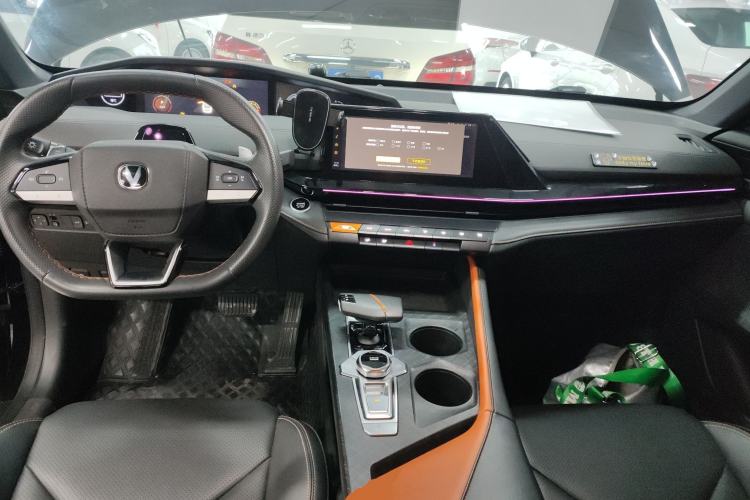 Used CHANGAN UNI-V 2022 1.5T Prestige Version